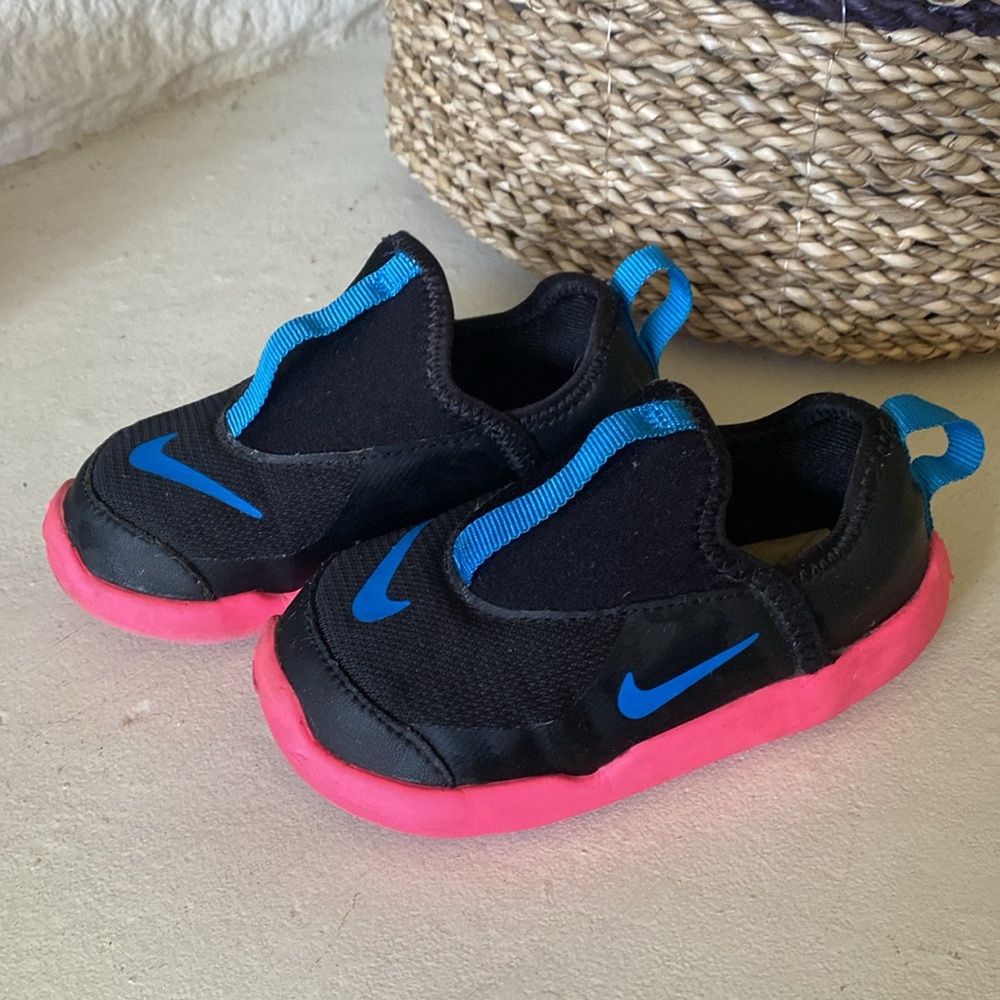 💕Nike Shoes - 7C